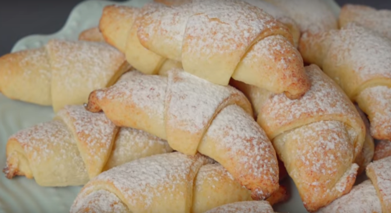 Вкуснейшие творожные рогалики — два дня готовила и хочется еще