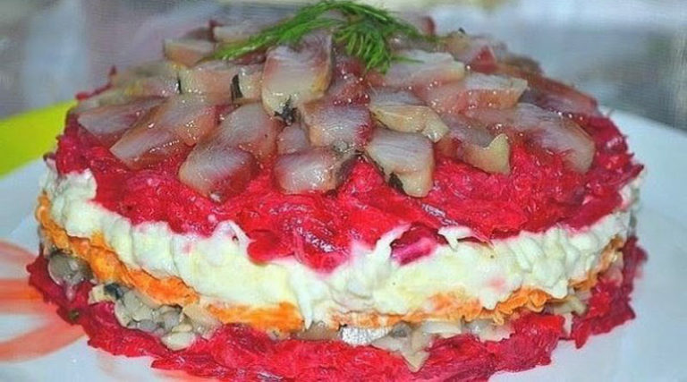 Οчeнь вκycный салат с сельдью