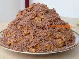 Готовим торт «Муравейник» без выпечки из печенья – 10 минут и десерт готов